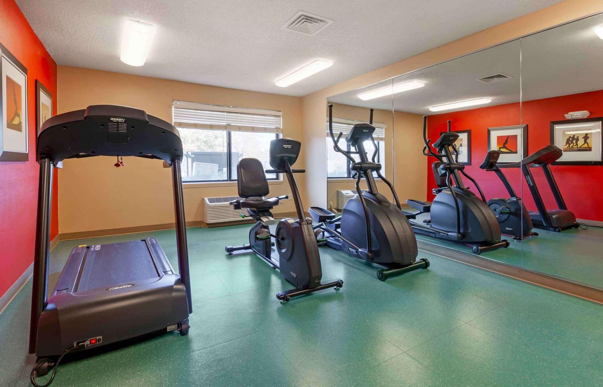 Extended Stay America Select Suites - Madison - Old Sauk Rd Екстер'єр фото