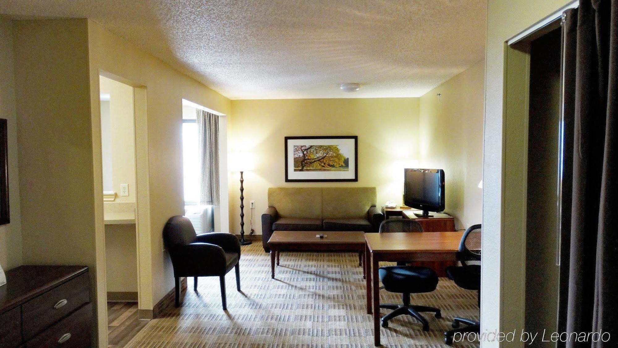 Extended Stay America Select Suites - Madison - Old Sauk Rd Екстер'єр фото